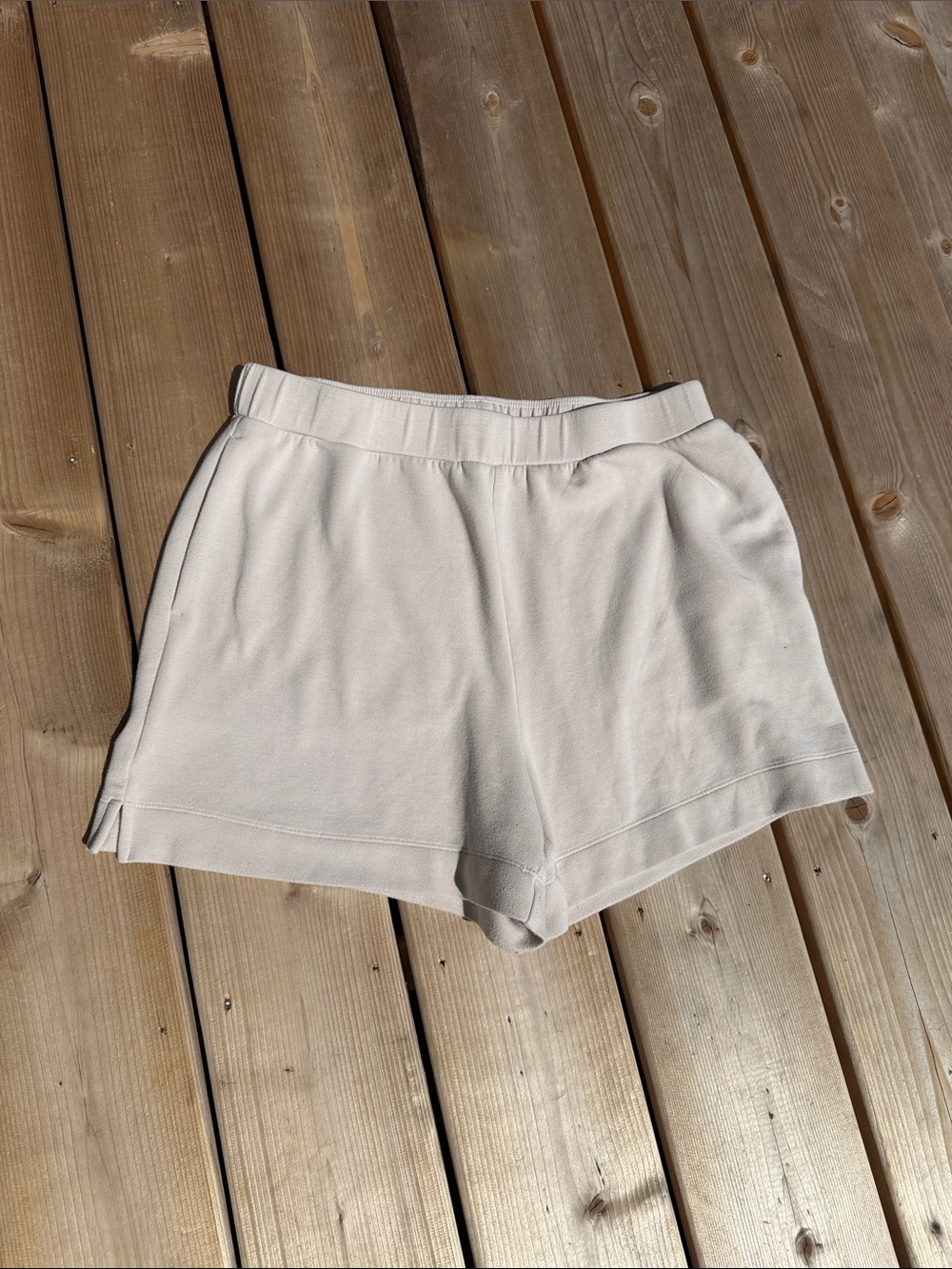 EXPRESS Women's Cream Casual Pull-On Shorts